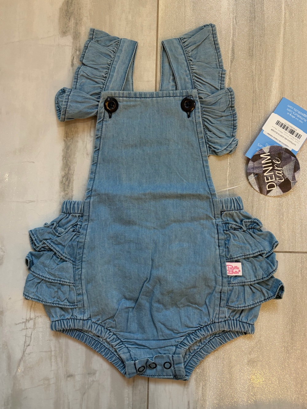 NWT RuffleButts Light Wash Chambray Denim Ruffled Overall Bubble Romper, 3-6M
